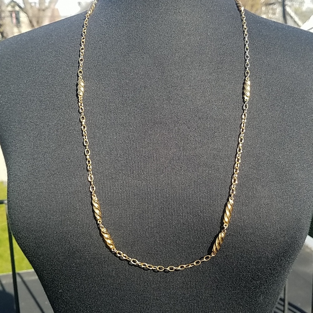 D'orland  gold neakless